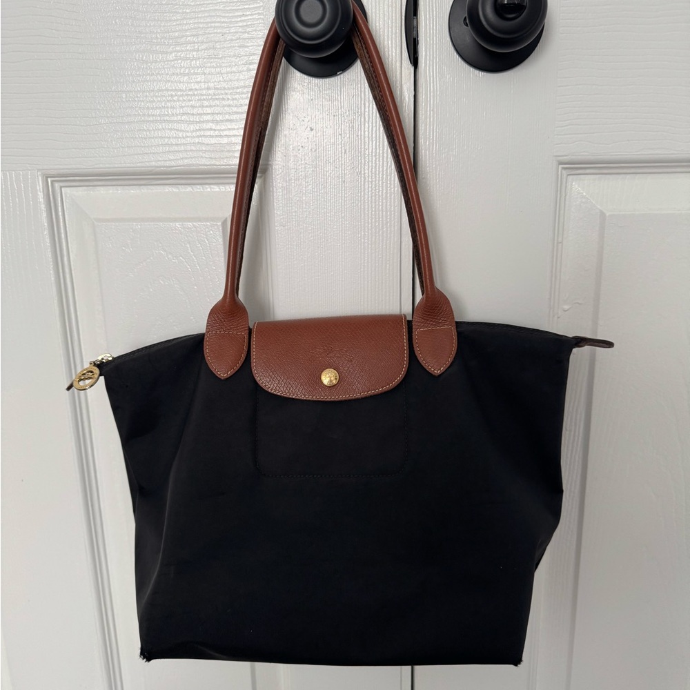 Medium Longchamp bag